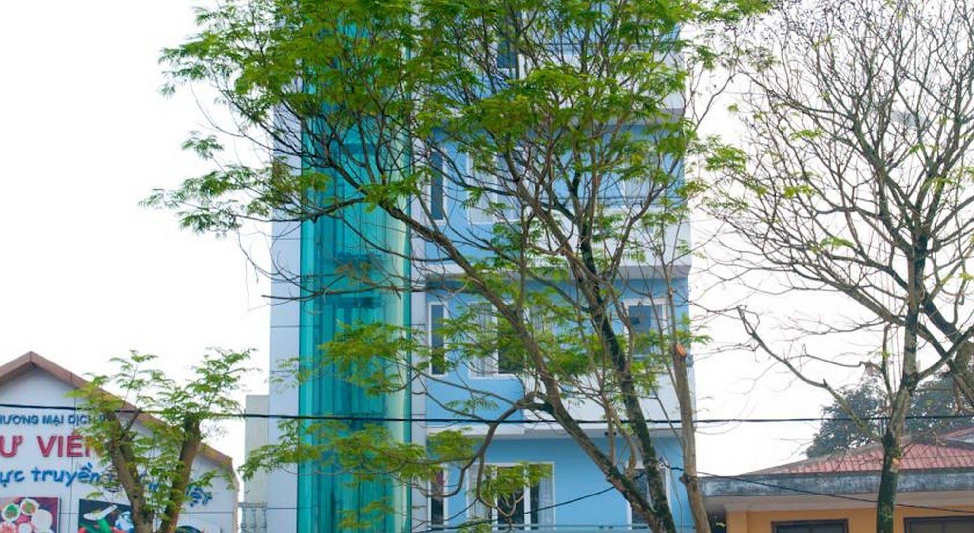 Golden Lotus Hotel Hue Bagian luar foto
