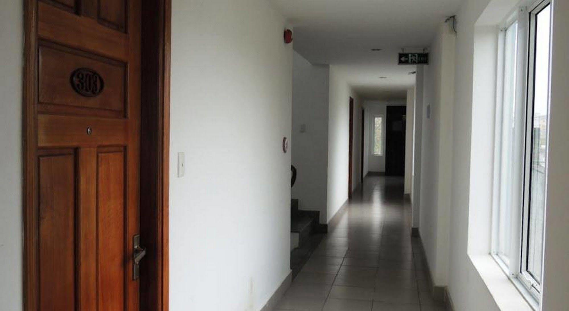 Golden Lotus Hotel Hue Bagian luar foto